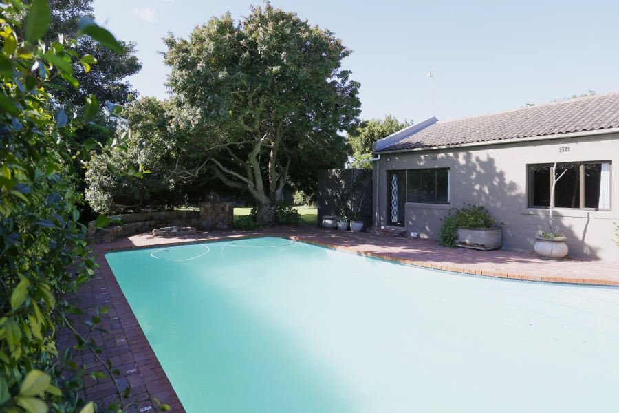 To Let 4 Bedroom Property for Rent in Tokai Western Cape